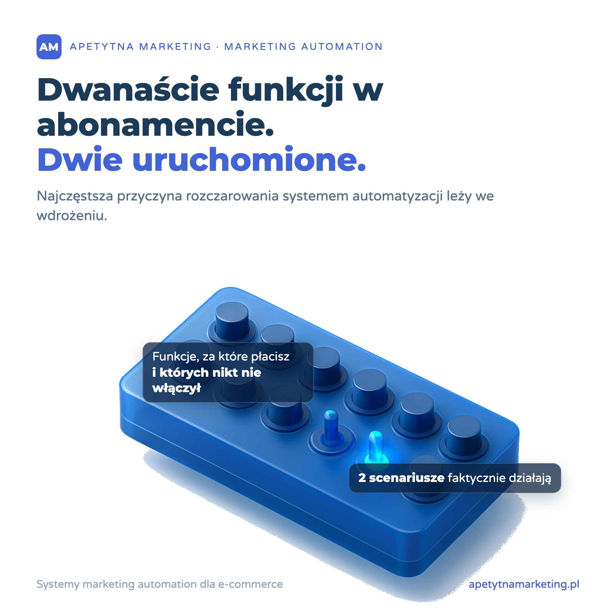 Konsola z dwunastoma pokrętłami, tylko dwa przełączniki podświetlone. Metafora systemu marketing automation, w którym uruchomiono dwa scenariusze z kilkunastu dostępnych
